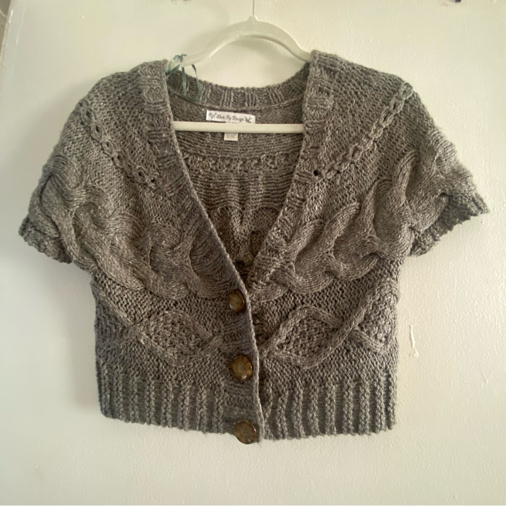 Medium crop grey seater style top